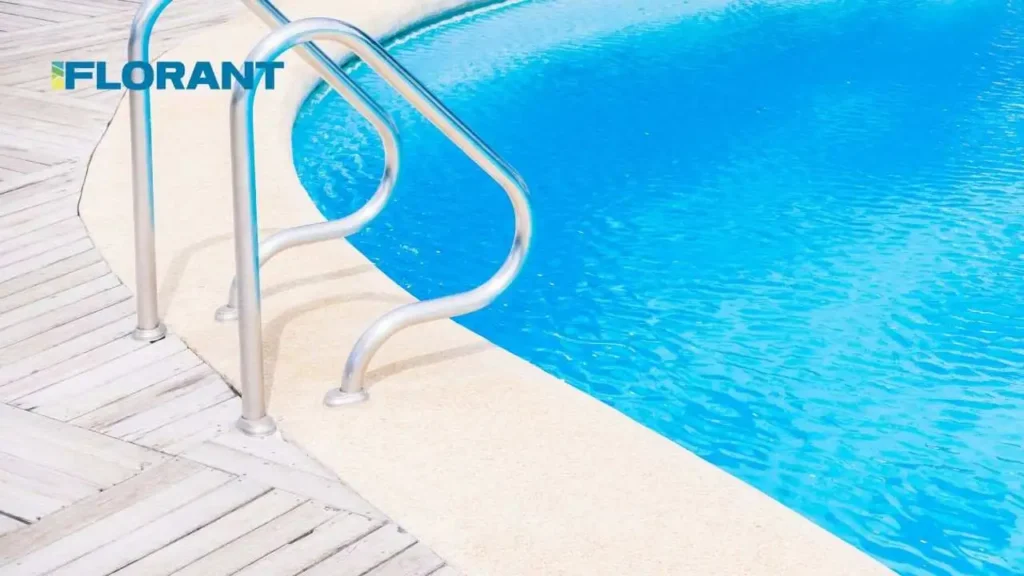 Swimming Pool Cleaning Services